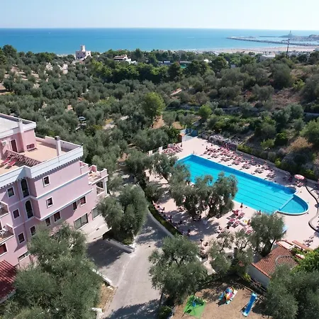 Hotel Delle 4*